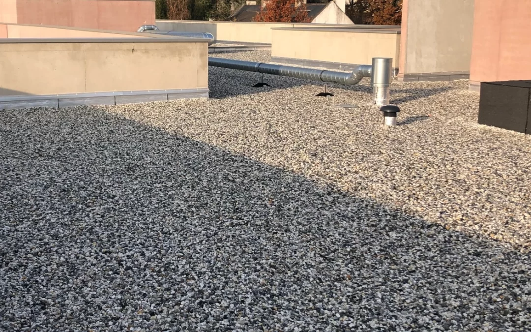 Quels défauts peut-on détecter lors d’une inspection de toiture à distance ?